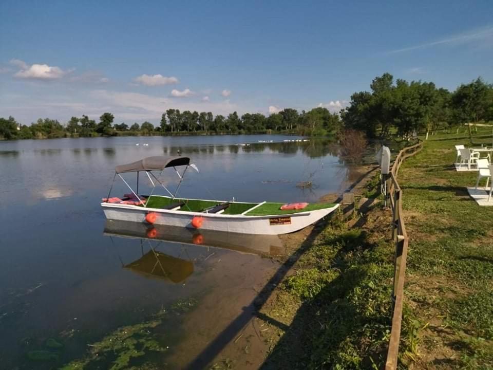 Thrassa Hotel Tycheron Экстерьер фото