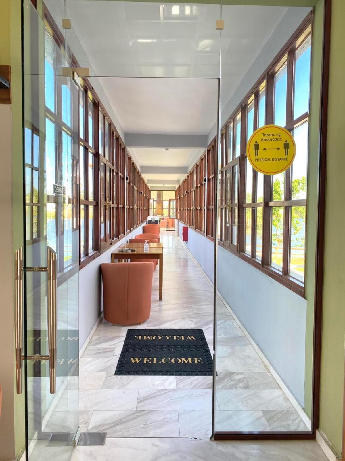 Thrassa Hotel Tycheron Экстерьер фото