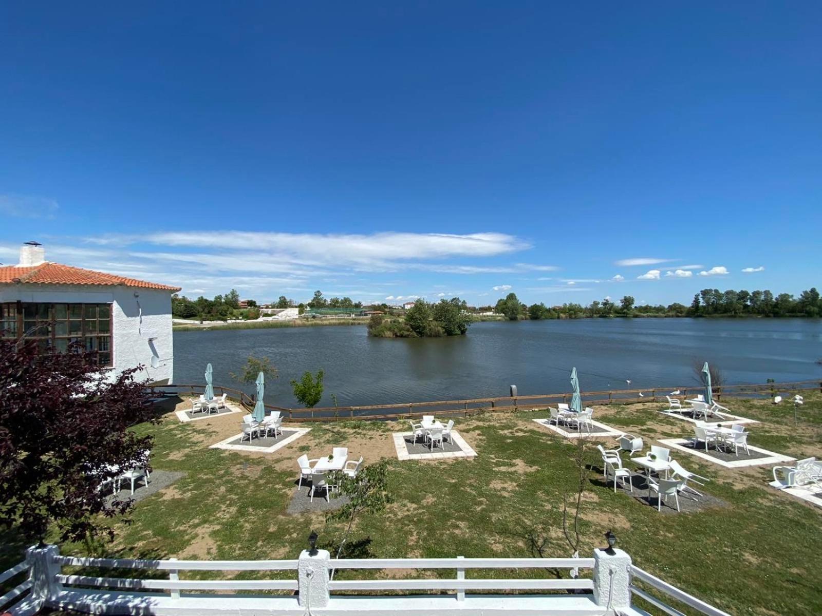 Thrassa Hotel Tycheron Экстерьер фото